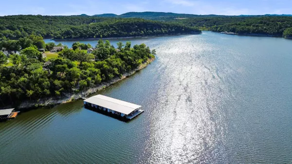 26376 Burr Oak LN, Golden, MO 65658