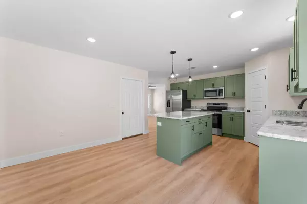 302 Field RD, Powersite, MO 65731