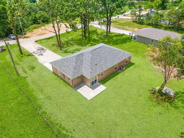 302 Field RD, Powersite, MO 65731