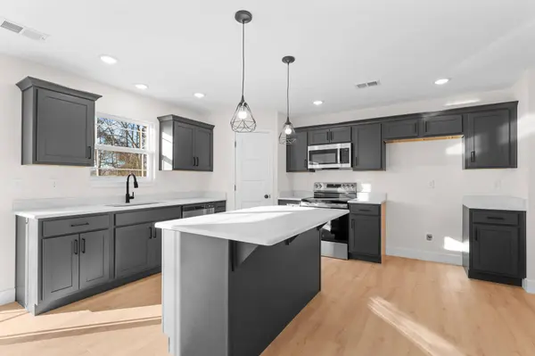 252 Field RD, Powersite, MO 65731