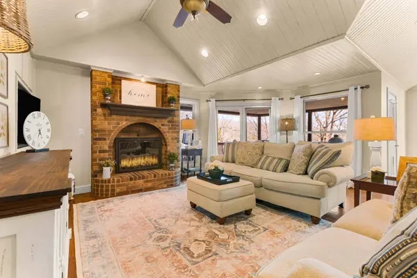 87 Westwood DR, Branson, MO 65616