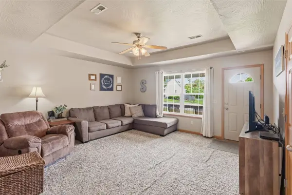 6566 Prairie CIR, Merriam Woods, MO 65740