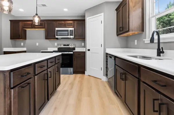 215 Field RD, Powersite, MO 65731