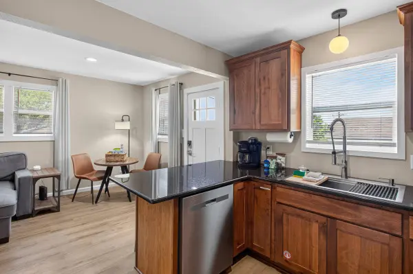 128 Lincoln ST, Forsyth, MO 65653