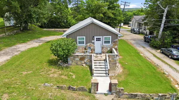 128 Lincoln ST, Forsyth, MO 65653