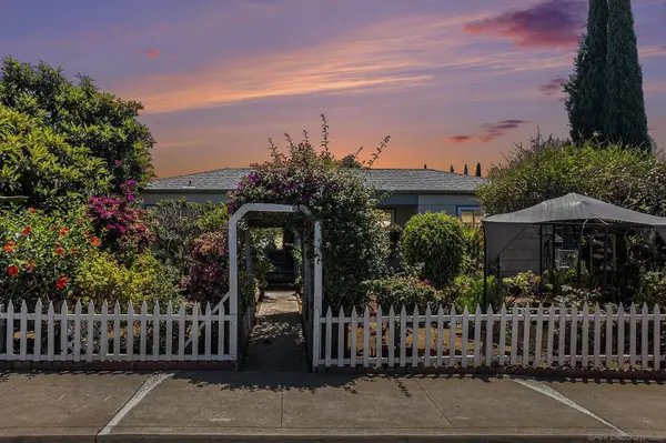 74 E St East, Chula Vista, CA 91910