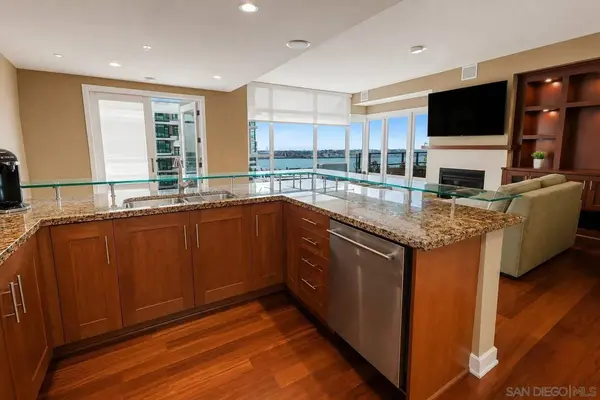1205 Pacific Hwy #2906, San Diego, CA 92101