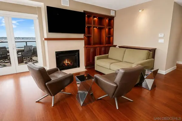 1205 Pacific Hwy #2906, San Diego, CA 92101
