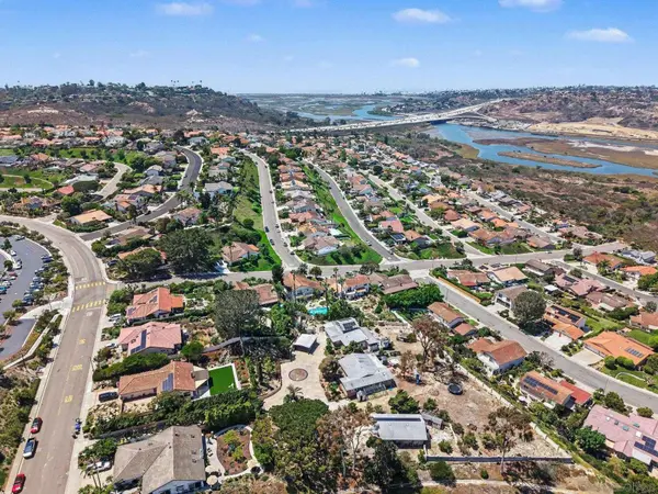 759-63 Santa Victoria, Solana Beach, CA 92075