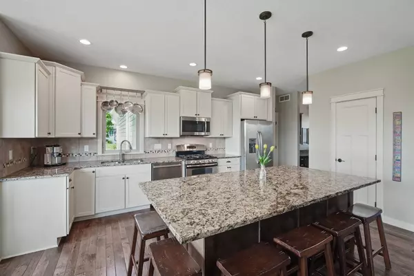 9012 NW 72nd Place, Johnston, IA 50131