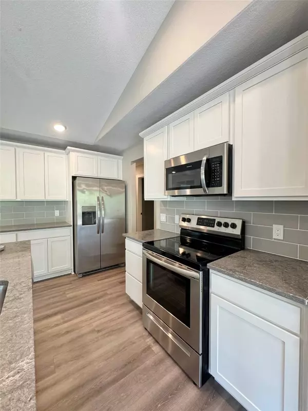 519 Meadows Court, Polk City, IA 50226