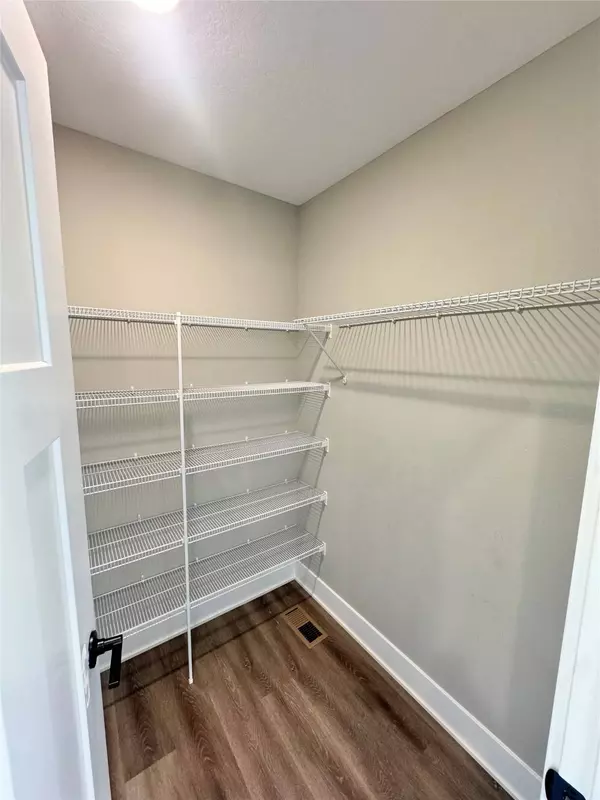 519 Meadows Court, Polk City, IA 50226