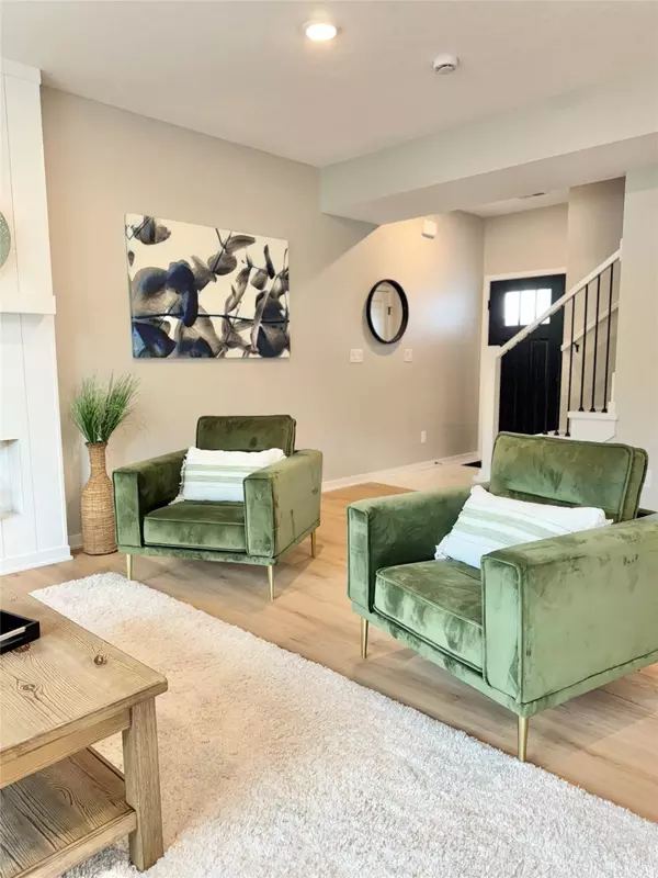 617 W Wright Road, Norwalk, IA 50211