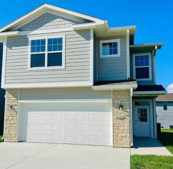 5422 153rd Street, Urbandale, IA 50323