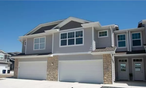 5428 153rd Street, Urbandale, IA 50323