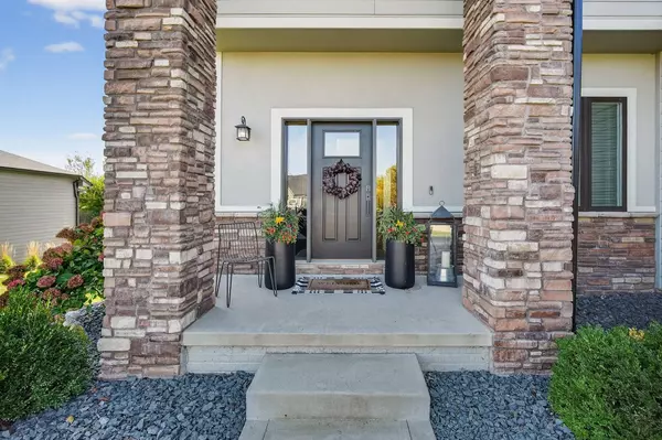 9110 NW 72nd Circle, Johnston, IA 50131