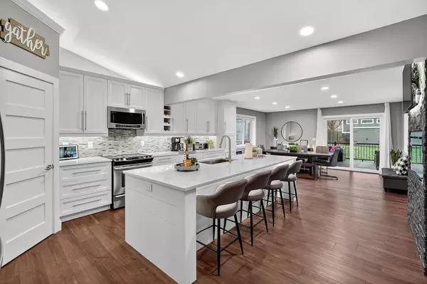 2240 NW 149th Street, Clive, IA 50325