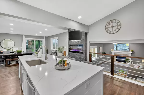 2240 NW 149th Street, Clive, IA 50325