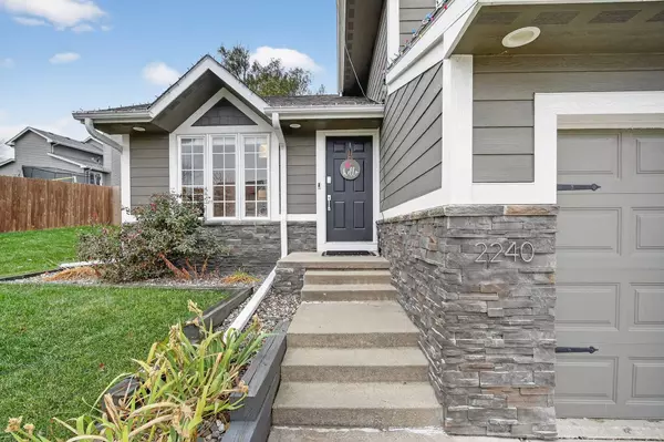 2240 NW 149th Street, Clive, IA 50325