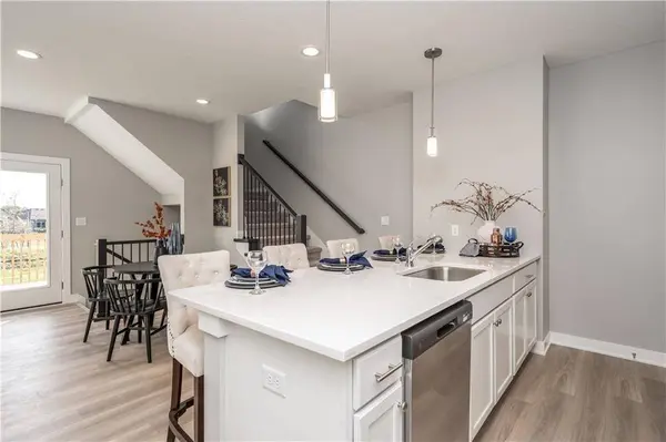 15303 Bellflower Lane, Urbandale, IA 50323
