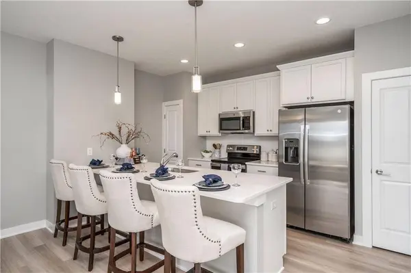 15303 Bellflower Lane, Urbandale, IA 50323