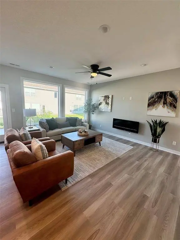 5430 153rd Street, Urbandale, IA 50323