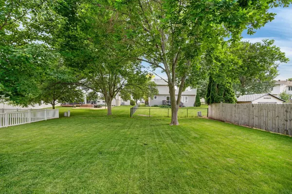 9708 Catalina Drive, Johnston, IA 50131