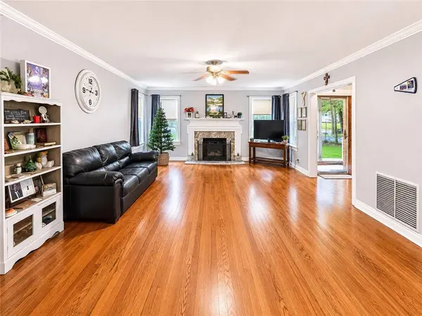 3238 Up River Rd, Corpus Christi, TX 78408