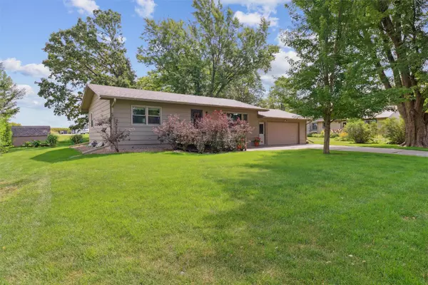 420 4th Street, Randall, IA 50231