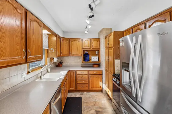 226 NW Sharmin Drive, Ankeny, IA 50023