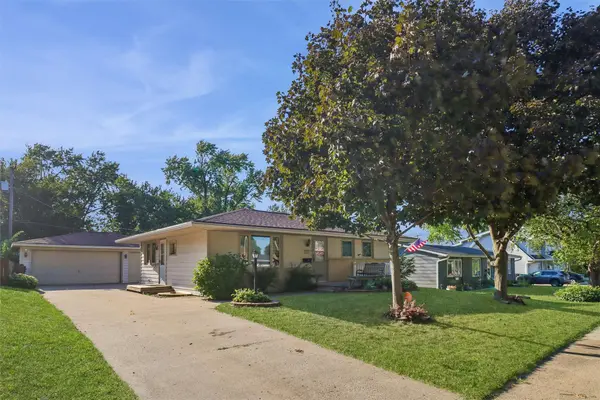 226 NW Sharmin Drive, Ankeny, IA 50023