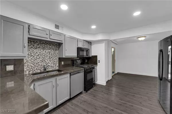 3944 Visby LN, Las Vegas, NV 89119