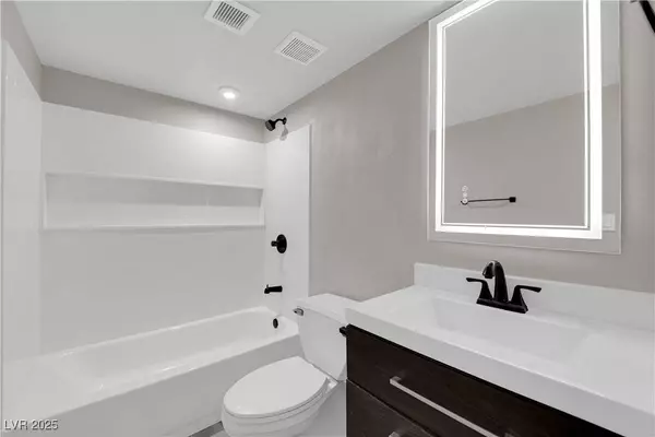 3944 Visby LN, Las Vegas, NV 89119