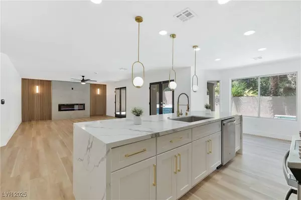 8312 Aqua Spray AVE, Las Vegas, NV 89128