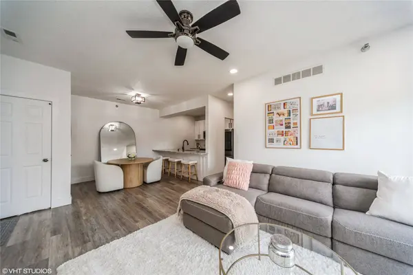 8601 Westown Parkway #21207, West Des Moines, IA 50266