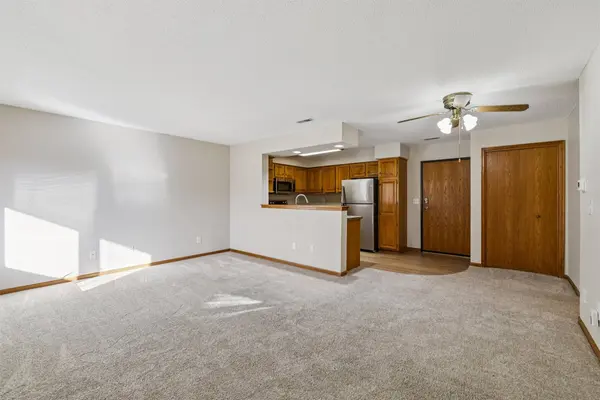 405 SE Delaware Avenue #204, Ankeny, IA 50021
