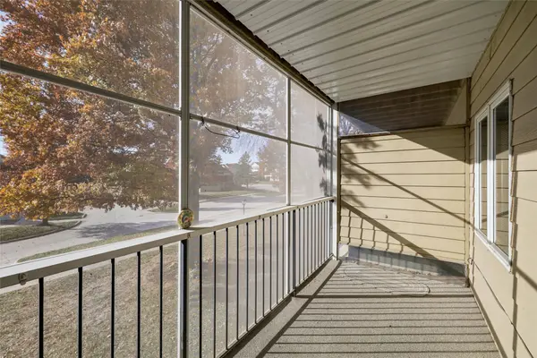 405 SE Delaware Avenue #204, Ankeny, IA 50021