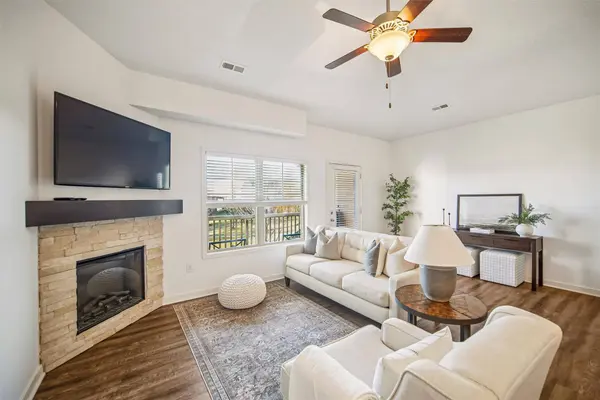 2407 NE Oak Drive #4, Ankeny, IA 50021