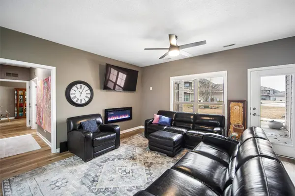 2510 NE Oak Drive #3, Ankeny, IA 50021