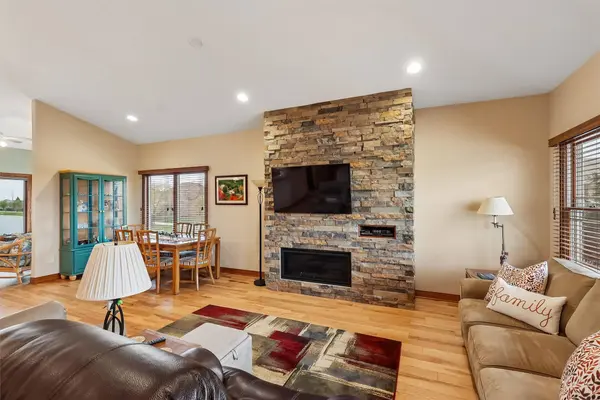 420 NE Cardinal Lane, Waukee, IA 50263