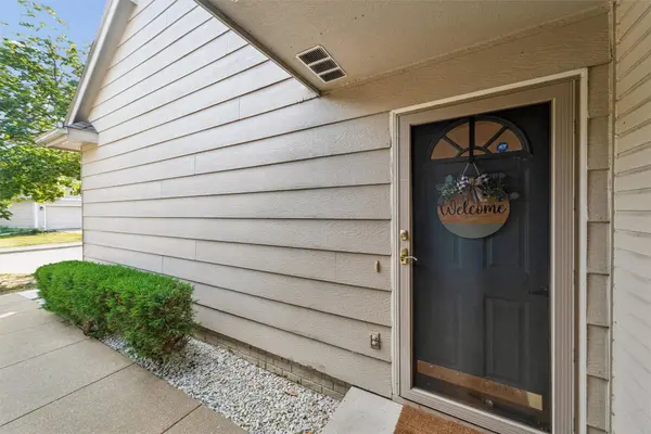 3305 Ep True Parkway #1602, West Des Moines, IA 50265