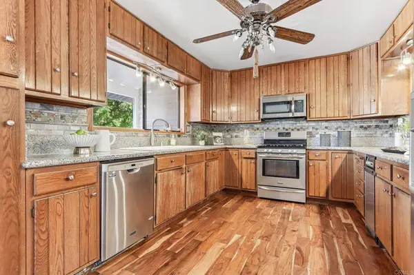 39339 De Luz RD, Fallbrook, CA 92028