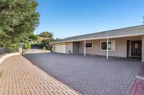 39339 De Luz RD, Fallbrook, CA 92028