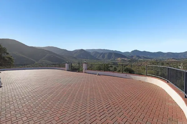 39339 De Luz RD, Fallbrook, CA 92028