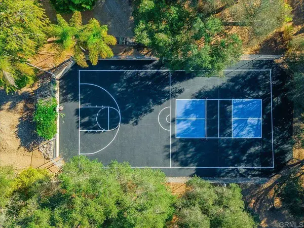 1841 Tecalote DR, Fallbrook, CA 92028