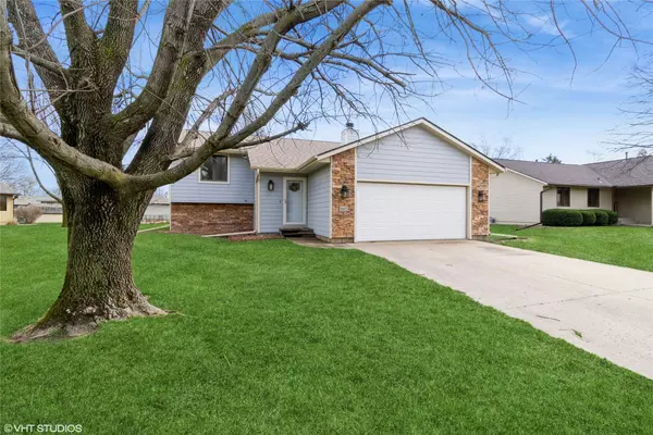 2612 White Oak Drive, Ames, IA 50014
