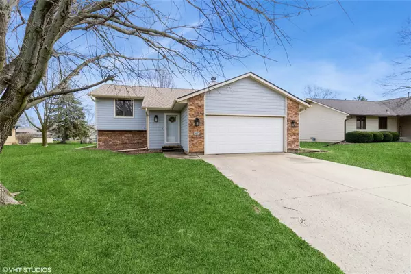 2612 White Oak Drive, Ames, IA 50014