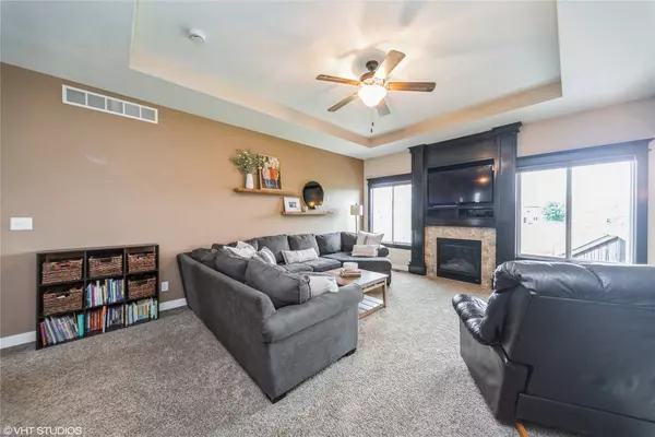 5001 NW 7th Street, Ankeny, IA 50023