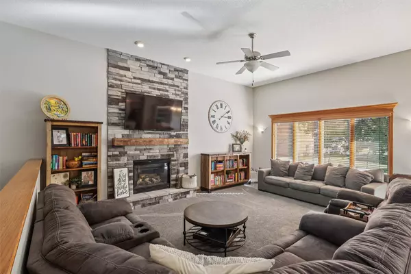 849 SE Delaware Avenue, Ankeny, IA 50021