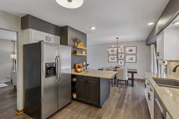 902 SE Trilein Drive, Ankeny, IA 50021